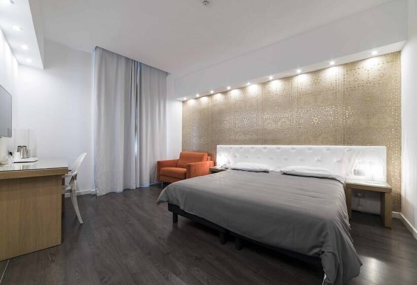 اتاق سوپریور سه تخته, Montestella