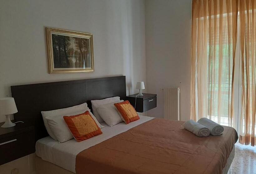 バルコニー付きスタンダードルーム, Parco Delle Rose