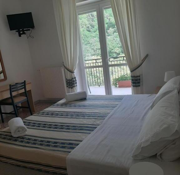 バルコニー付きスタンダードルーム, Parco Delle Rose