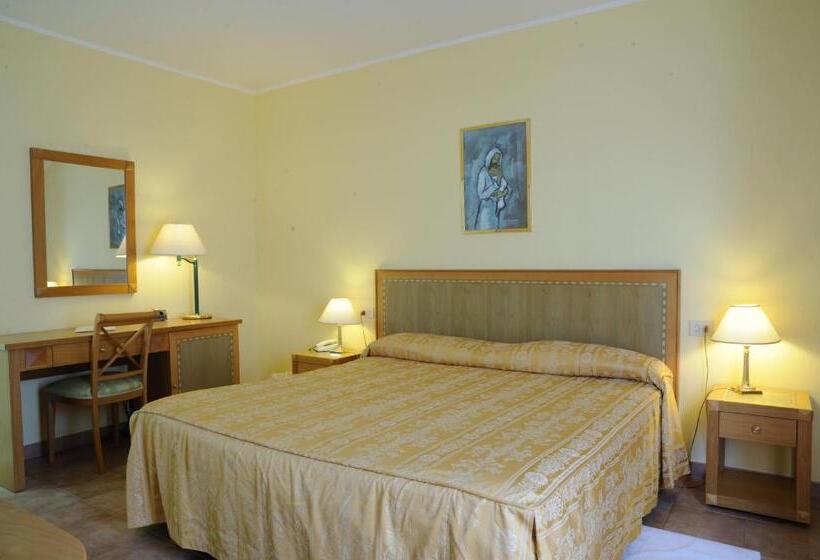 غرفة عائلية, Progresso