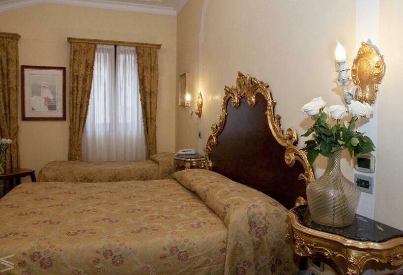 اتاق سوپریور سه تخته, Residenza D Epoca San Cassiano