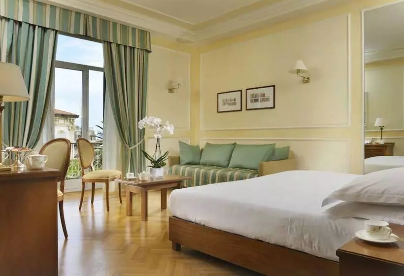 オーシャンビュージュニアスイート, Royal Hotel Sanremo