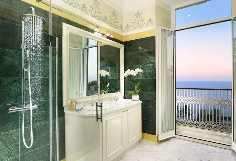 オーシャンビュースイート, Royal Hotel Sanremo