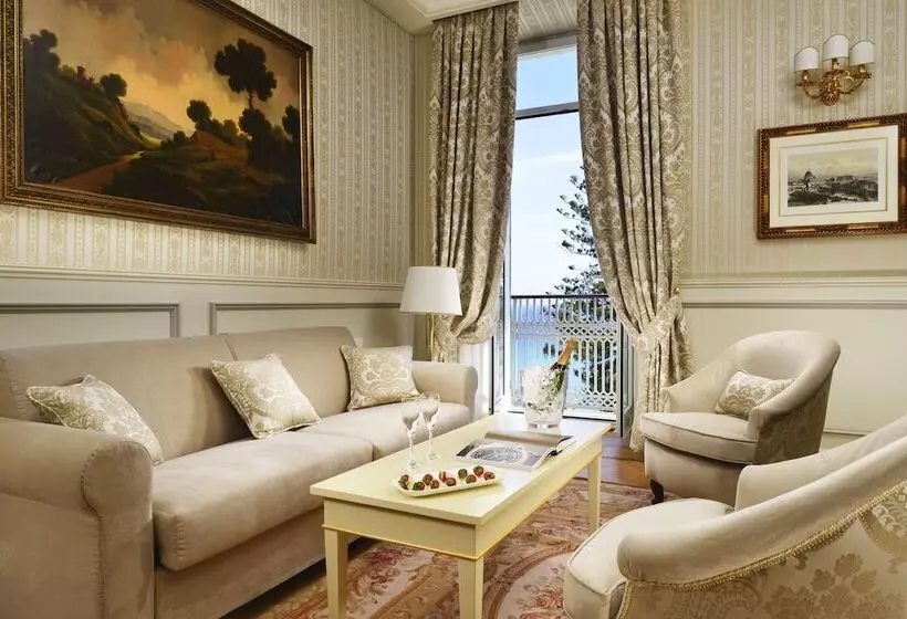キングサイズベッドのスイートルーム, Royal Hotel Sanremo