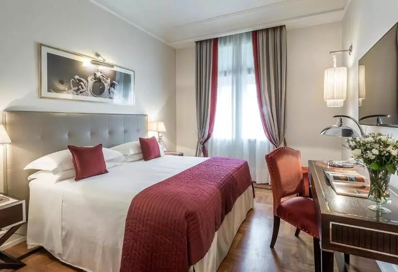 Classic Room, Savoia Excelsior Palace Trieste   Starhotels Collezione