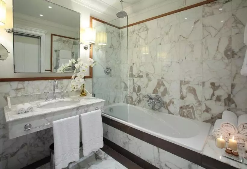 Superior Triple Room, Savoia Excelsior Palace Trieste   Starhotels Collezione