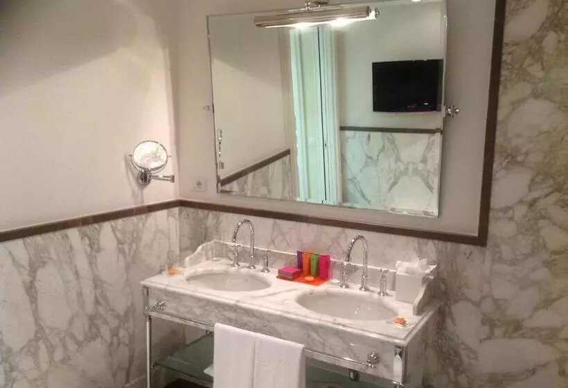 Superior Triple Room, Savoia Excelsior Palace Trieste   Starhotels Collezione