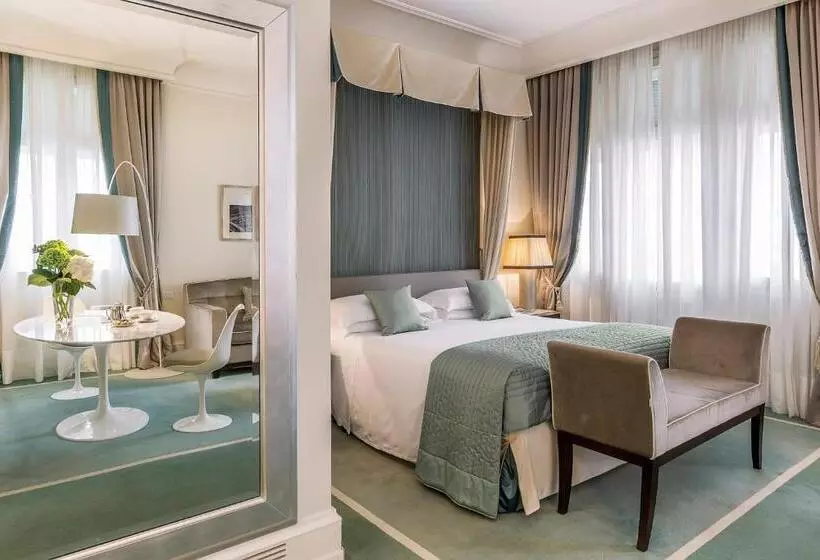Junior Suite Sea View, Savoia Excelsior Palace Trieste   Starhotels Collezione