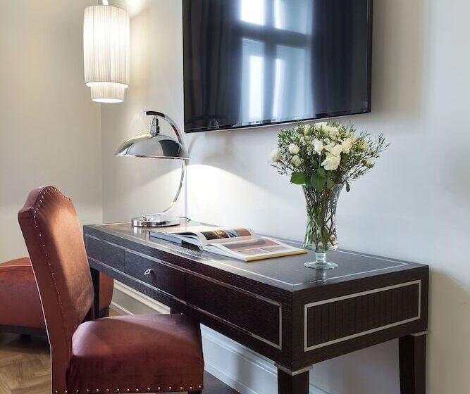 オーシャンビュースーペリアールーム, Savoia Excelsior Palace Trieste   Starhotels Collezione