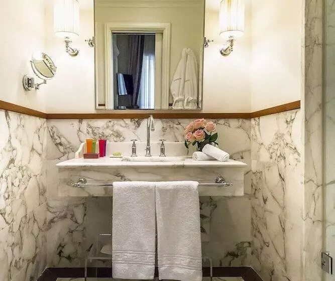 Suite Sea View, Savoia Excelsior Palace Trieste   Starhotels Collezione