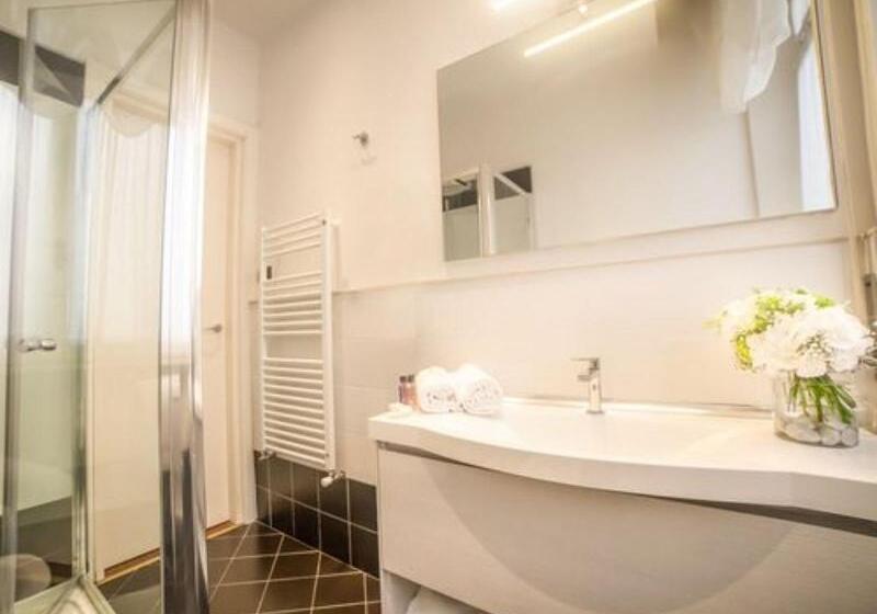 디럭스 룸, Tigullio Et De Milan