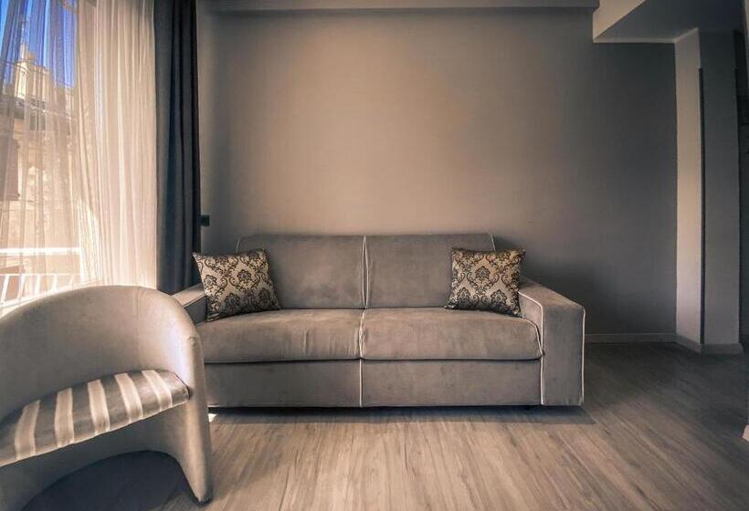 이그제큐티브 룸, Tigullio Et De Milan