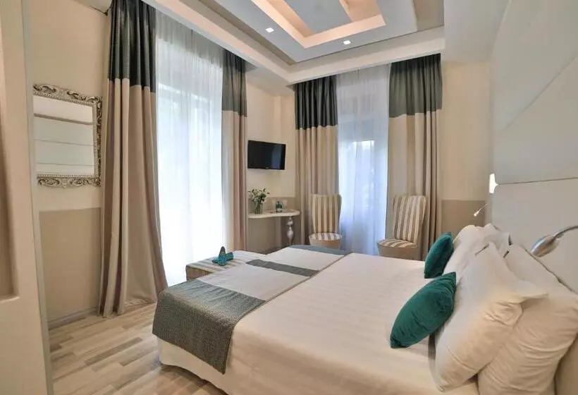 Comfort room with balcony, Tigullio Et De Milan