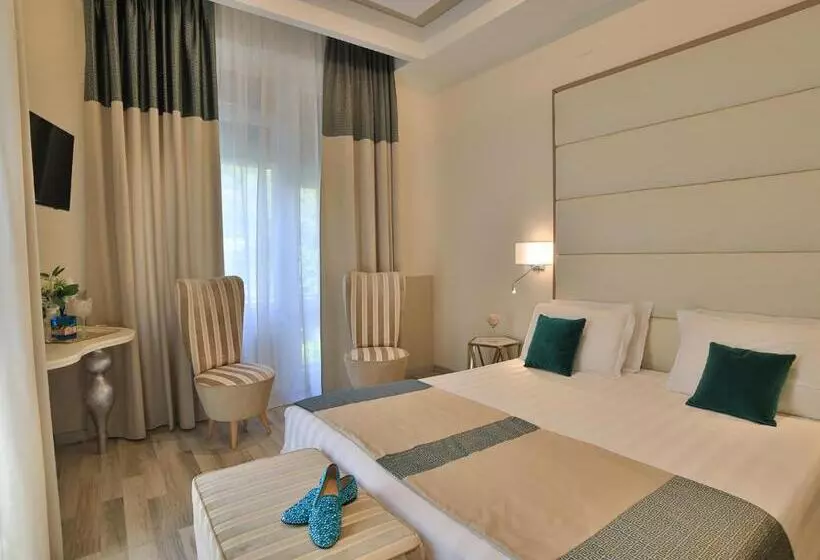 Comfort room with balcony, Tigullio Et De Milan