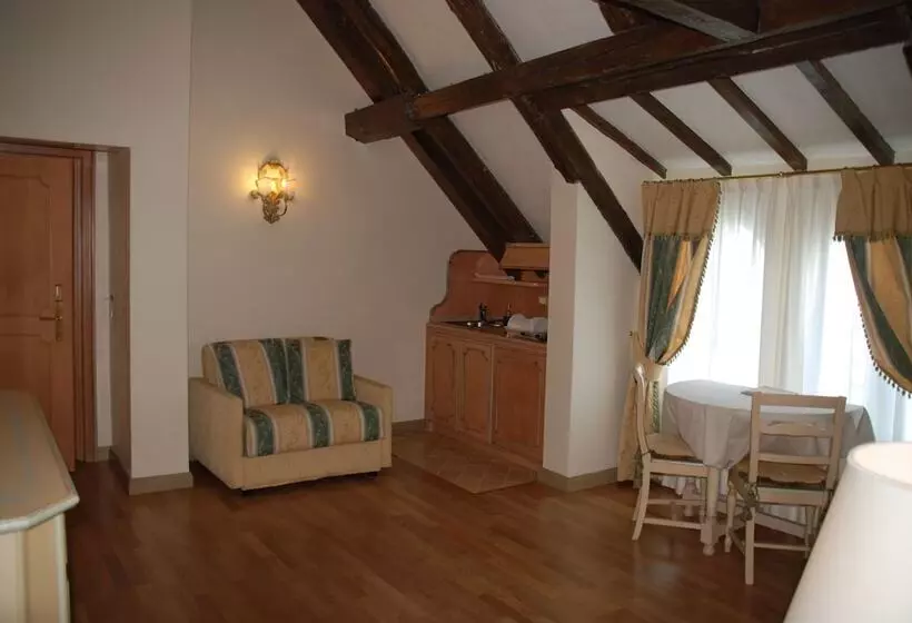 سوییت, Villa Laguna