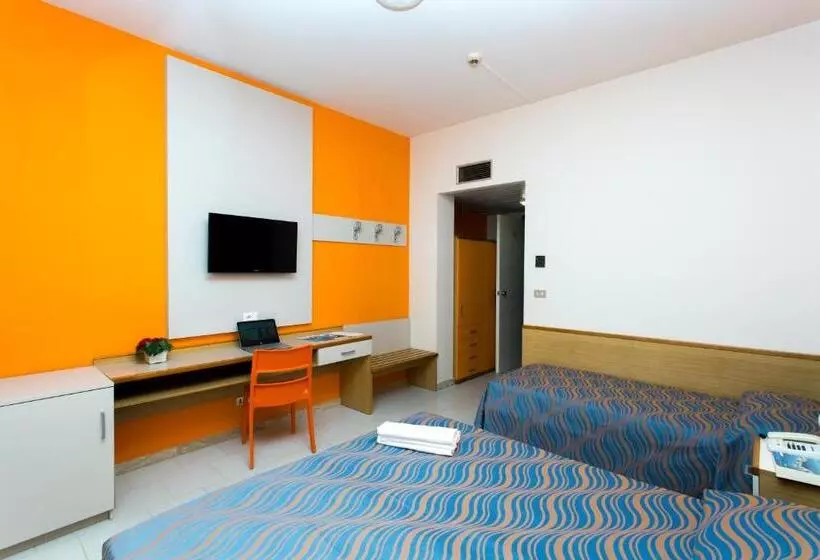 Standard Kolmen Hengen Huone, Village Club Santa Caterina