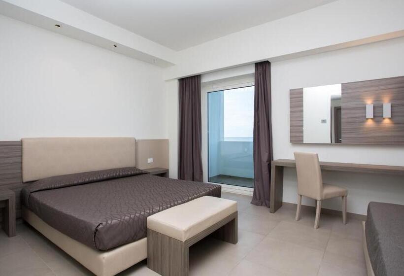Номер Superior Вид на Море, Village Club Santa Caterina