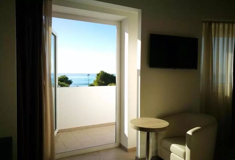 Juniorsviitti Merinäkymä, Village Club Santa Caterina