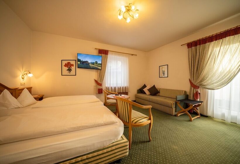 Четырехместный Номер Стандарт, Waldrast Dolomites