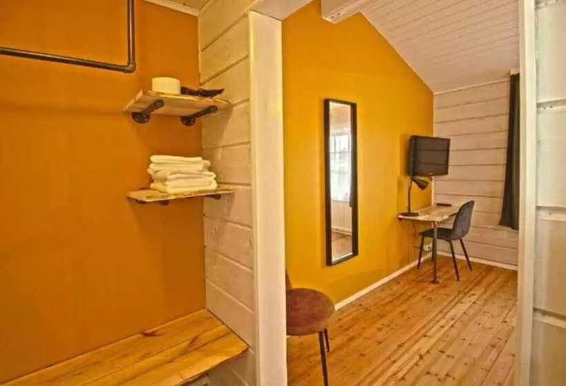 اتاق سوپریور, Breiddalsvik