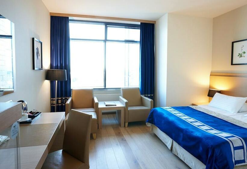 اتاق استاندارد با چشم‌انداز, Hótel Reykjavík Grand