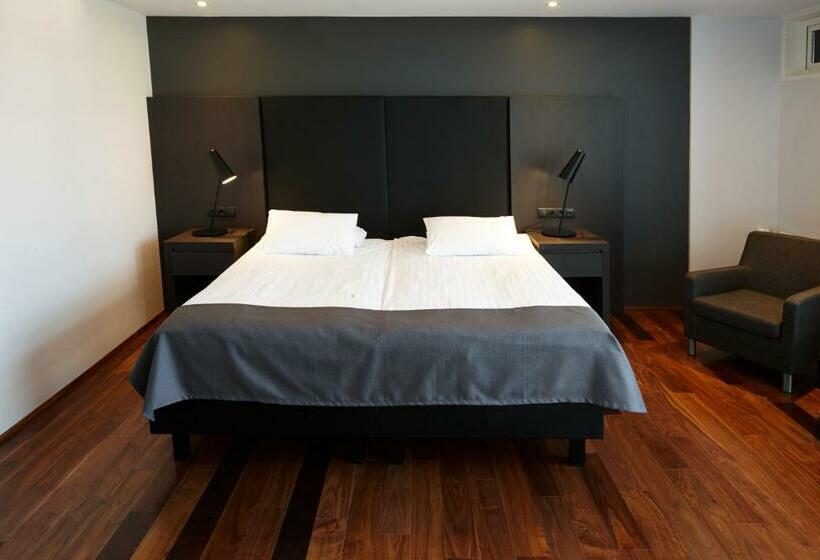 اتاق خانوادگی, Hótel Reykjavík Grand