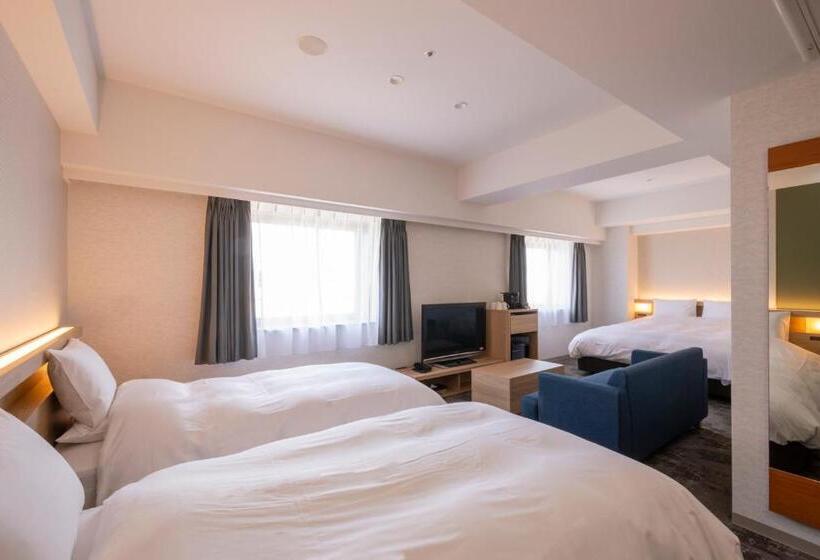 اتاق خانوادگی, Kanazawa