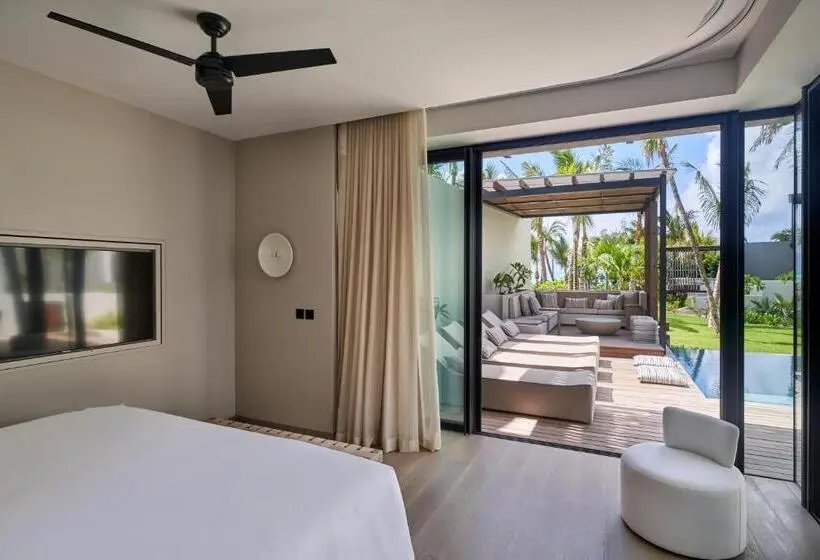 Villa 1 Makuuhuone Merinäkymä, Lux Grand Baie Resort & Residences