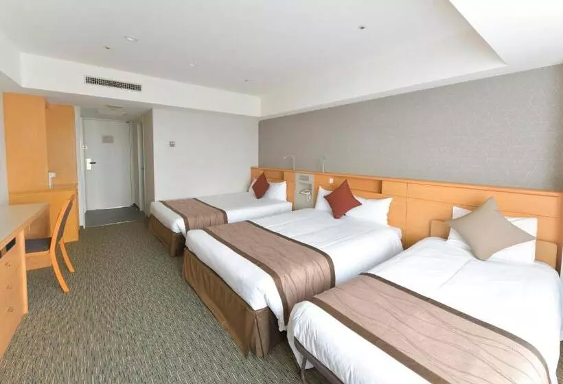 デラックストリプルルーム, Narita Tobu Hotel Airport