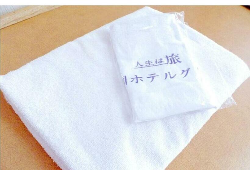 غرفة قياسية حمام مشترك, Ohito