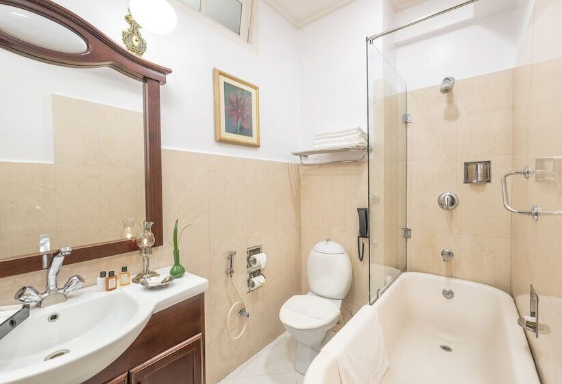 اتاق لوکس, The Elgin Nor Khill   A Heritage Hotel & Spa