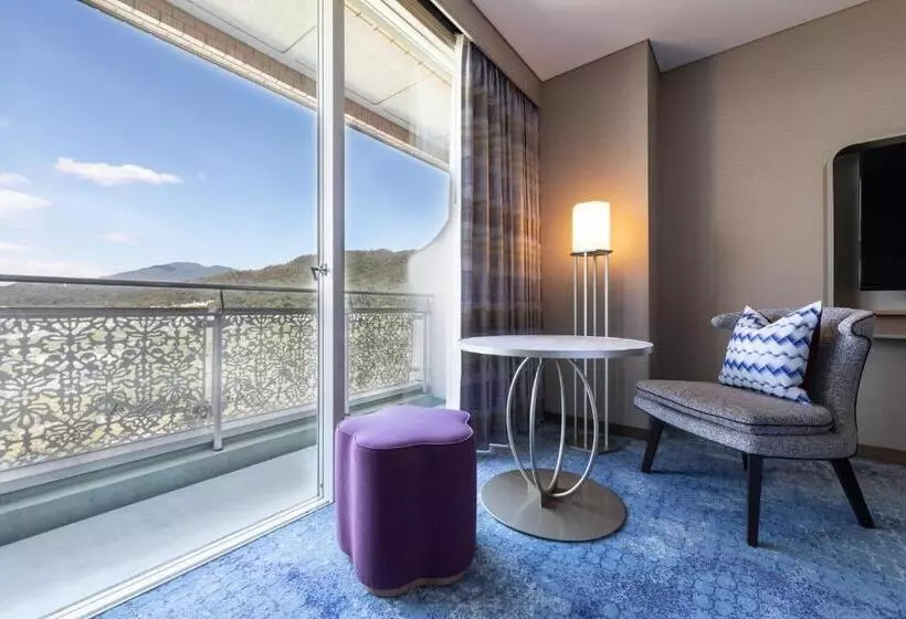 キングサイズベッド、ビュー付きデラックスルーム, The Westin Miyako Kyoto