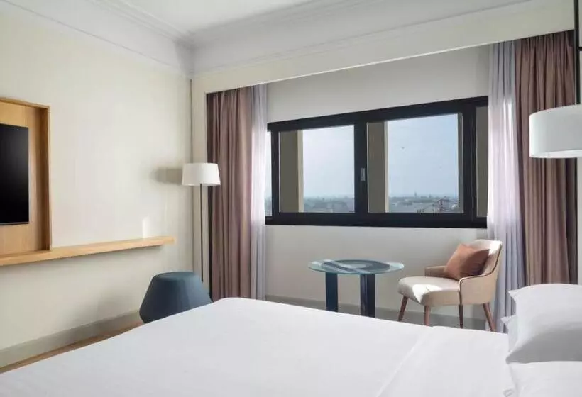 اتاق کلاب, Casablanca Marriott