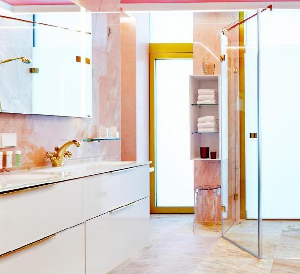 バルコニー付きデラックスルーム, Casino 2000   Adult Guests Only