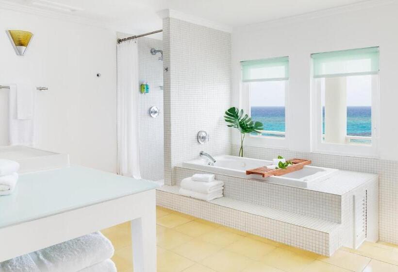 سوییت با چشم‌انداز دریا, Couples Tower Isle