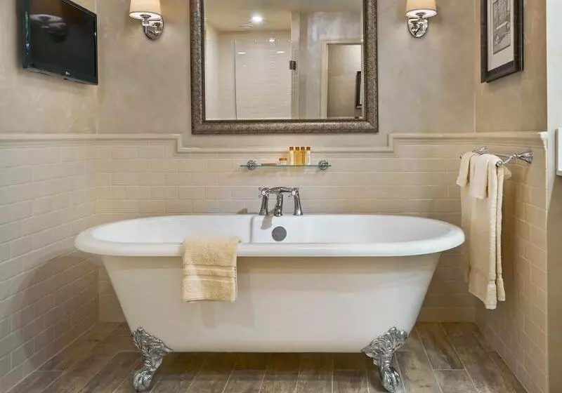 سوئیت با تخت بزرگ, Crowne Plaza Kuwait Al Thuraya City, An Ihg