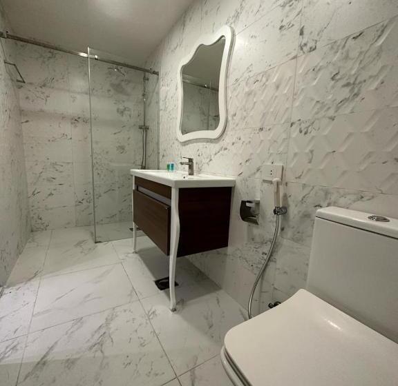 سوییت جونیور, Orient Prince