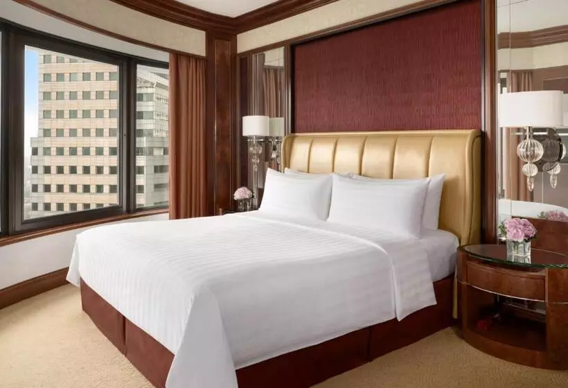اتاق اجرایی با تخت بزرگ, Shangrila Kuala Lumpur