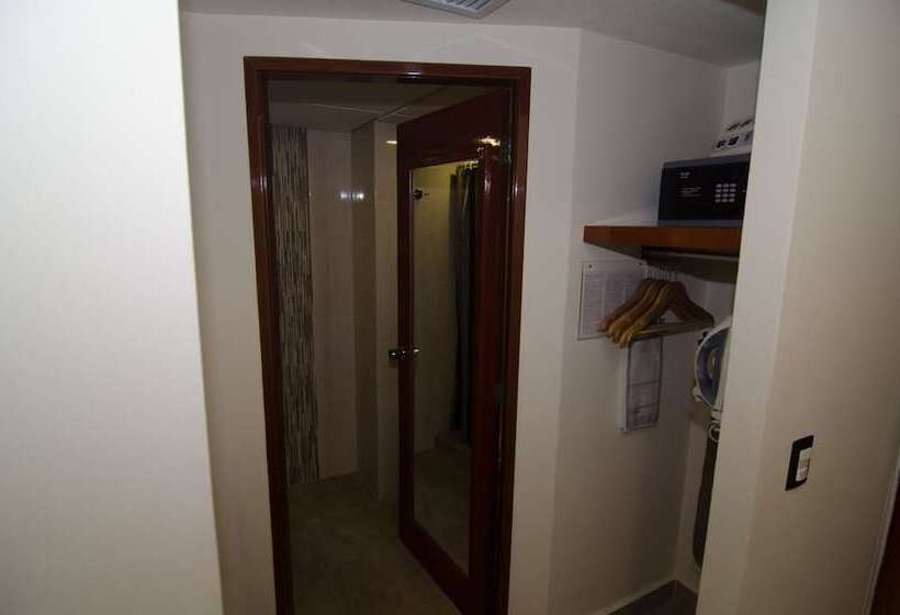 스탠다드 룸 더블 침대 2개, Hostal De Cortés