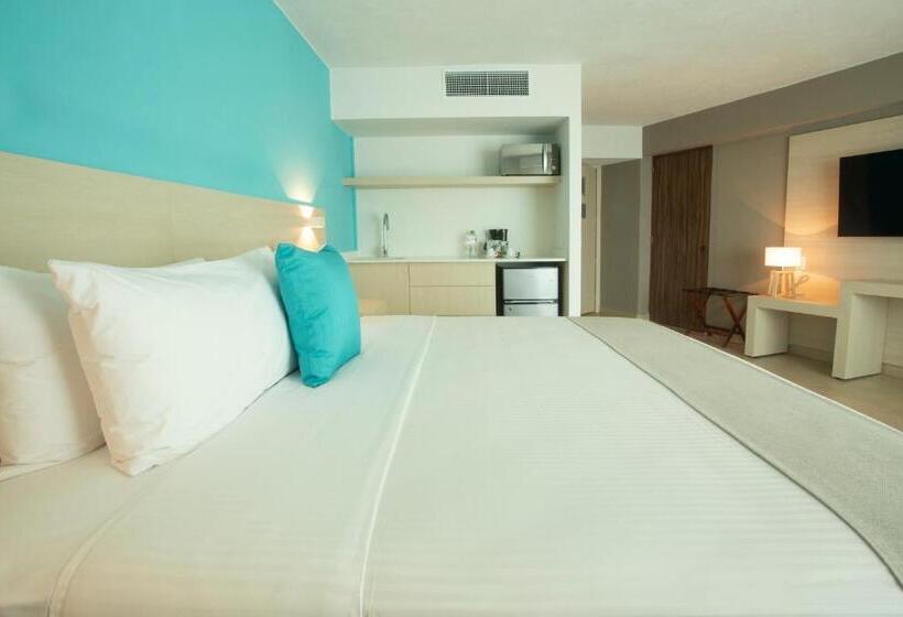 جناح ملكى, Amares Acapulco