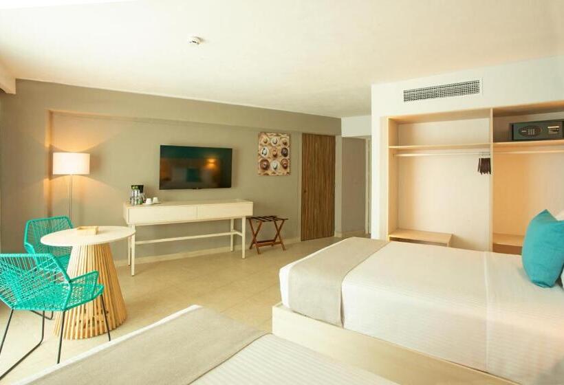 Comfort room with view, Amares Acapulco