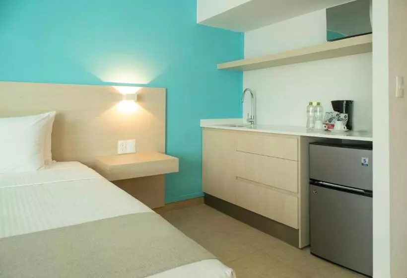 اتاق سوپریور با تخت بزرگ, Amares Acapulco