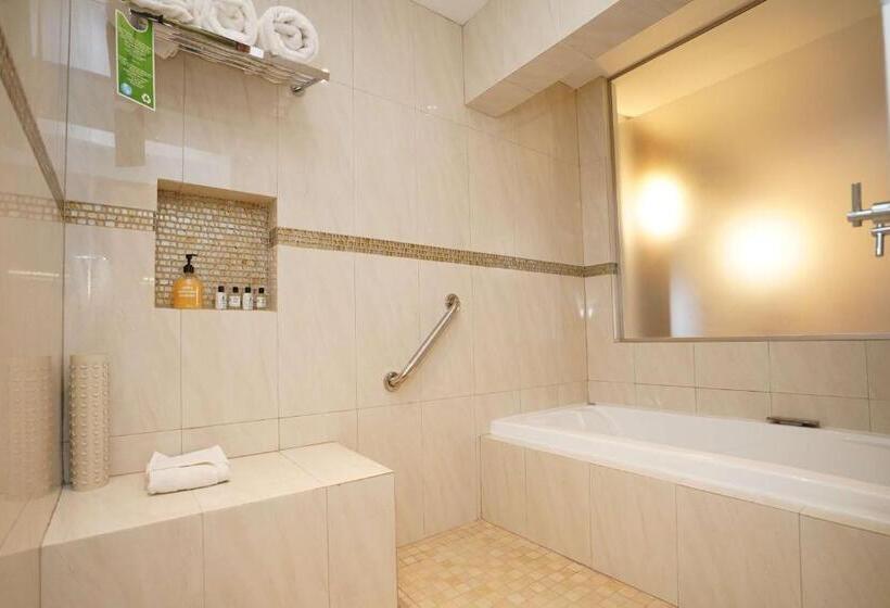 جناح جونيور, Best Western El Cid