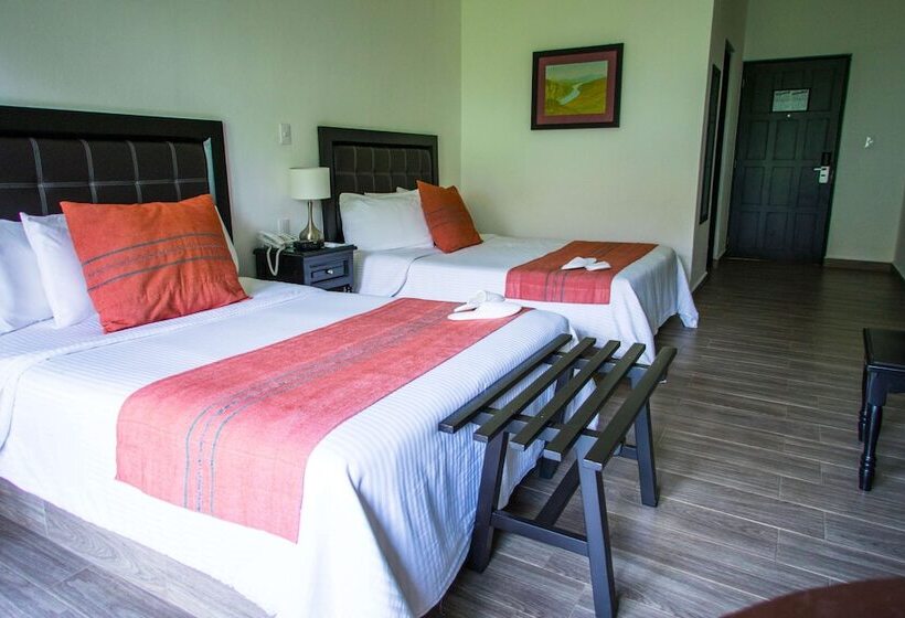 חדר סטנדרט שתי מיטות זוגיות, Best Western Plus Posada De Don Vasco