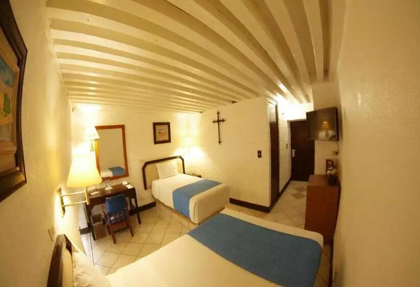 スタンダードトリプルルーム, Collection O Hotel Del Portal, Puebla