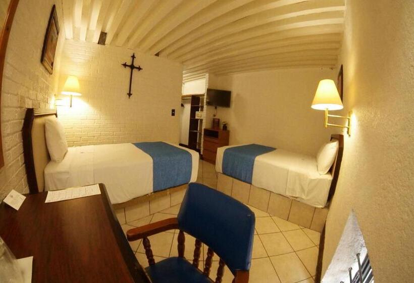 غرفة قياسية ثلاثية, Collection O Hotel Del Portal, Puebla