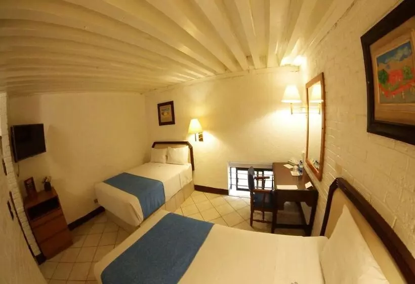 スタンダードトリプルルーム, Collection O Hotel Del Portal, Puebla
