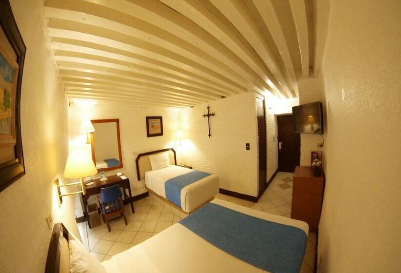 غرفة قياسية ثلاثية, Collection O Hotel Del Portal, Puebla