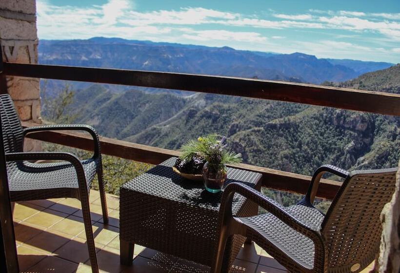 غرفة قياسية مزوَّدة بشُرفة, Divisadero Barrancas