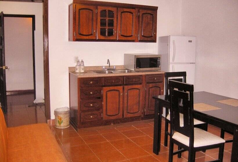 小型套房, San Angelo